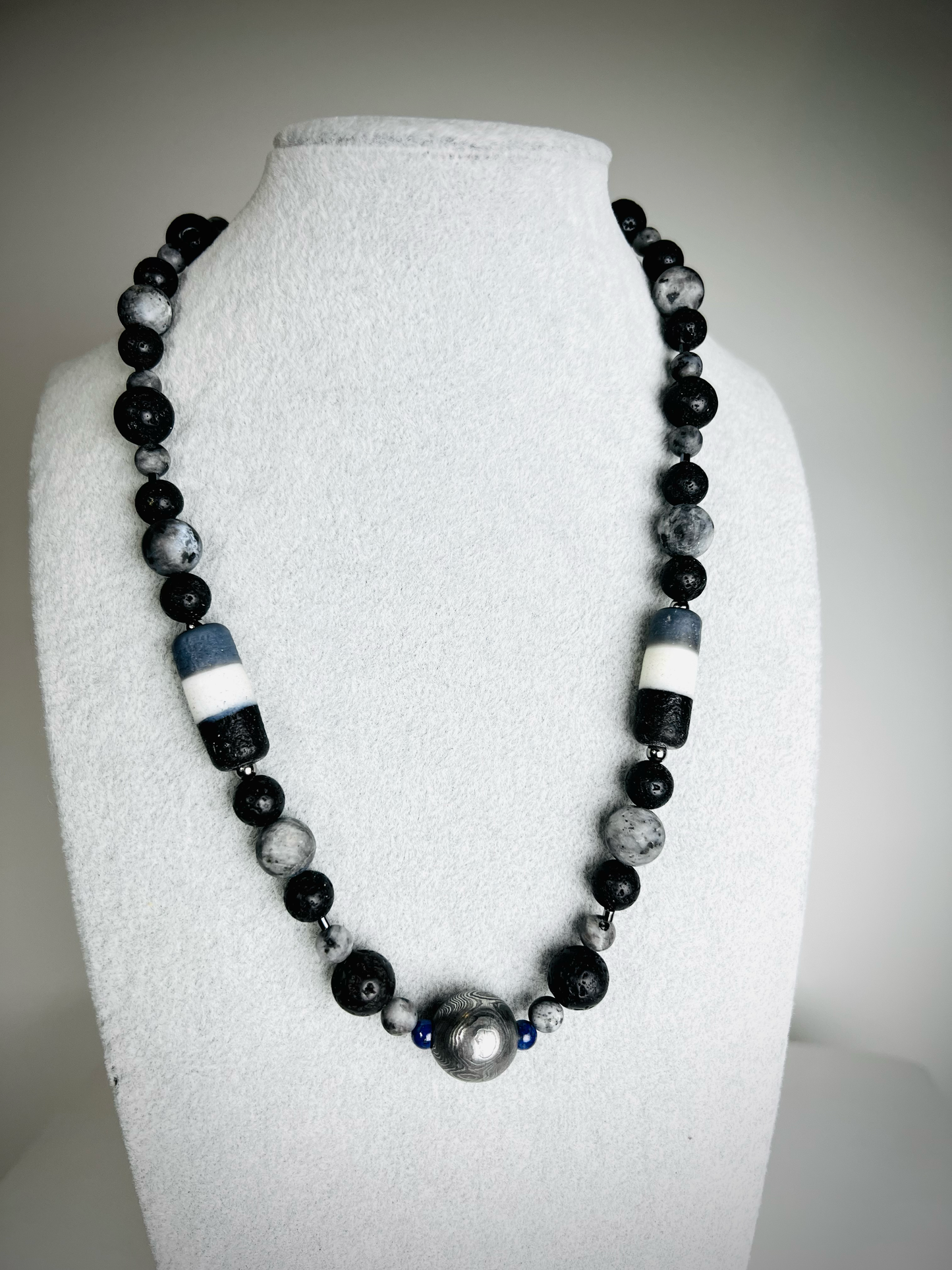 Obsidian Crest