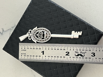 Crowned Curious - Bronze