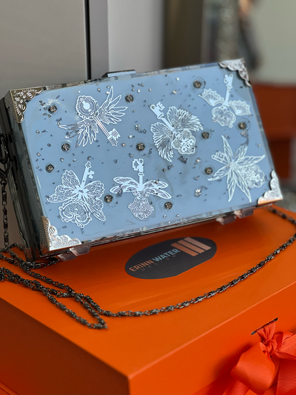 Keys in Flight Resin Clutch